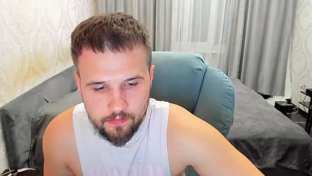 Vladik_bのライブXXXチャット