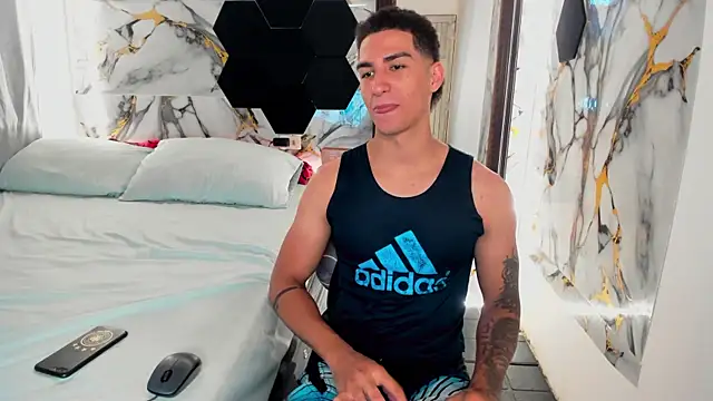 Živý XXX chat Goldendesirexx