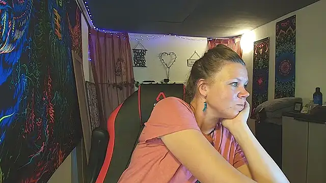 Chat +18 de CallMeMaria ao vivo