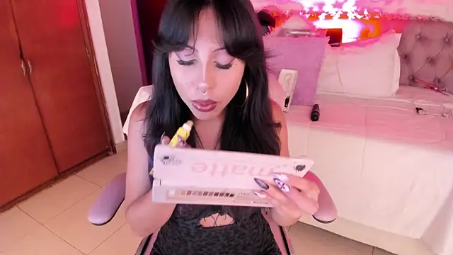 Kitty_PamのライブXXXチャット