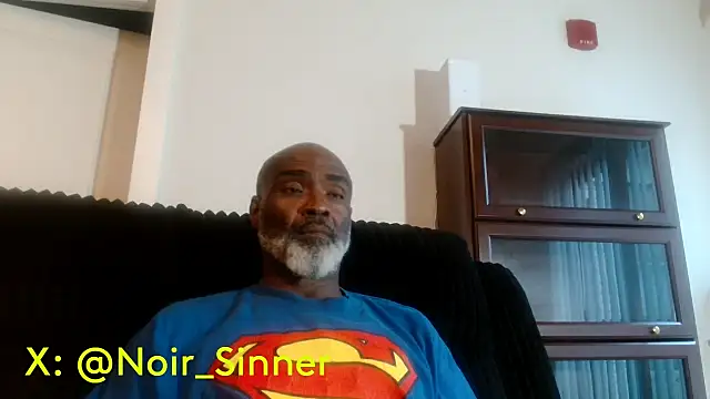 Chat XXX en directo de sinnernoir