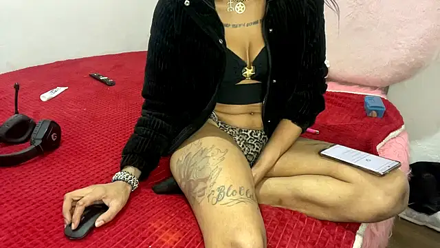הופעת וובקאם של Sereiatransex