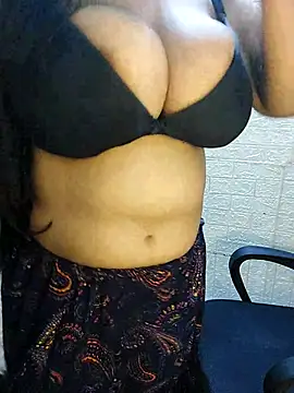 Adiba_2's Live XXX Chat