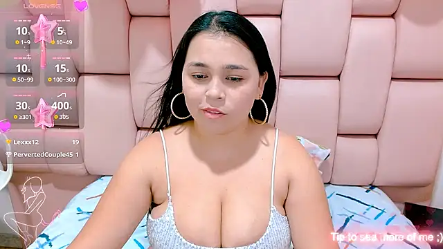 Онлайн чат XXX nikol_hot18