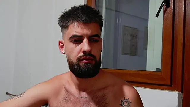 Webkamerová show HairyRobxxx