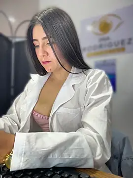 CAROLINE__07 live XXX chat