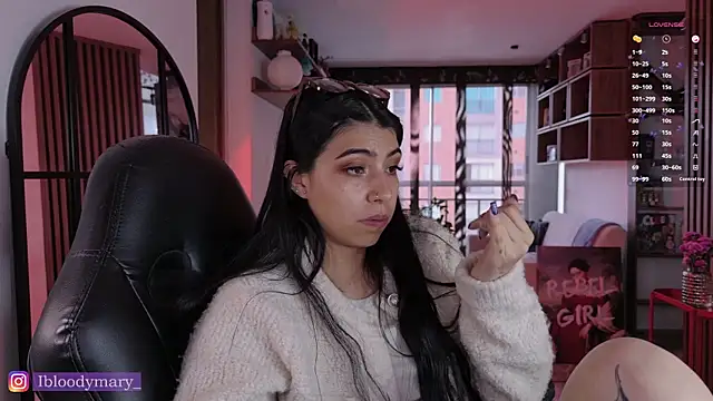 دردشة Saraa_Desiree الجنسية المباشرة