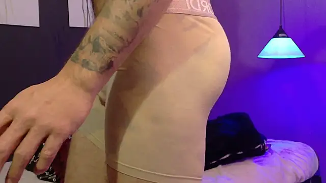 Karim_mansur XXX чат на живо