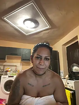 wildfarmbabe's Live XXX Chat