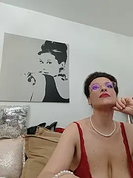 RebeccaNoble Adlı Modelin Canlı XXX Sohbeti