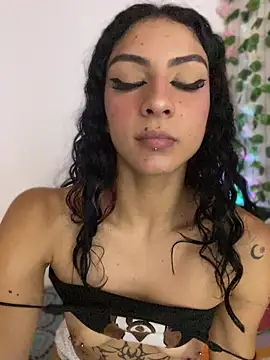 Chatroom XXX en direct de Karen_Roxe