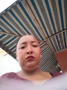 دردشة HeLiSa69ebony الجنسية المباشرة