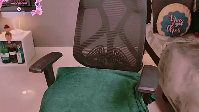Živý XXX chat Khaleesiiii