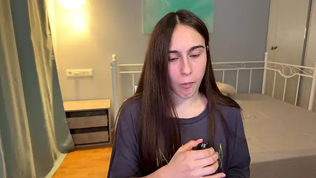 AliceKolltt's Live XXX Chat