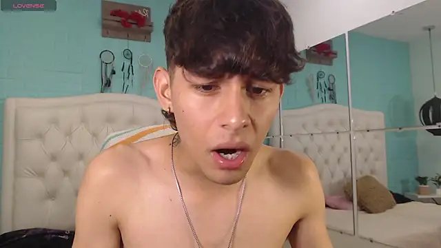 DraxBlade09 Chat XXX live