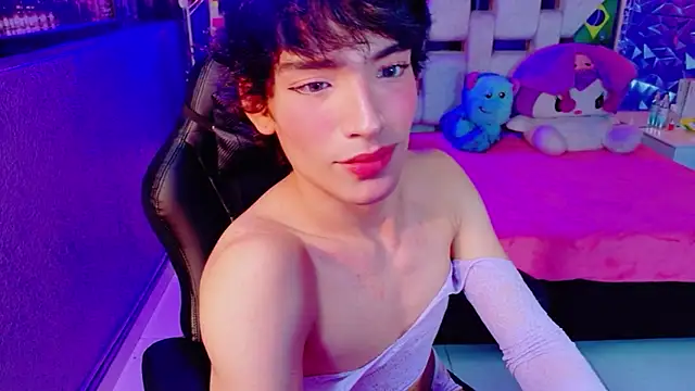 AlecciaNovaのライブXXXチャット