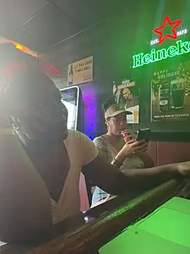 TilaTottin Live XXX chat