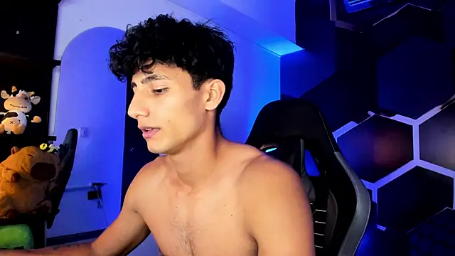MaxiimoRomano_ Chat XXX in diretta