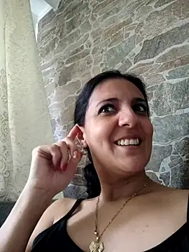 BasmaHernandez's Live XXX Chat