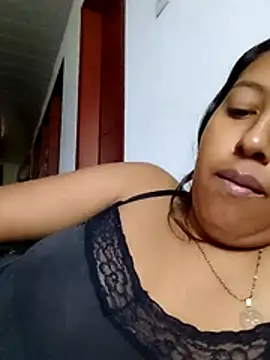 Chat +18 de Ebonysex18 ao vivo