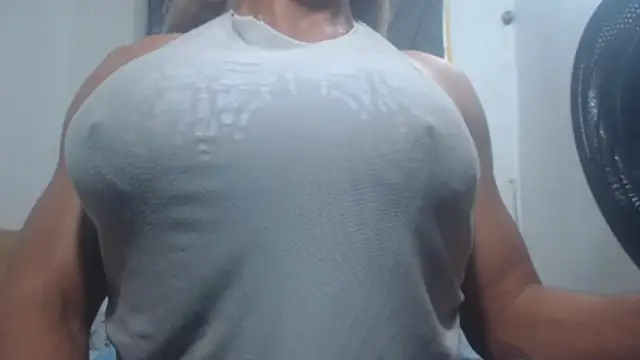 XXX chat uživo modela DanielaMuscleTS