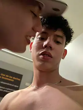 Chat XXX Live yoursexyjose