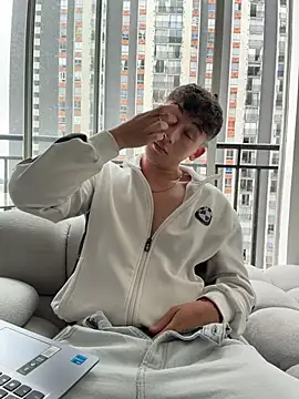 OLIVER_K Live XXX Chat