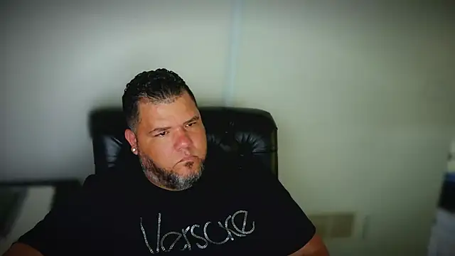 HotDominicanCum's Live XXX Chat