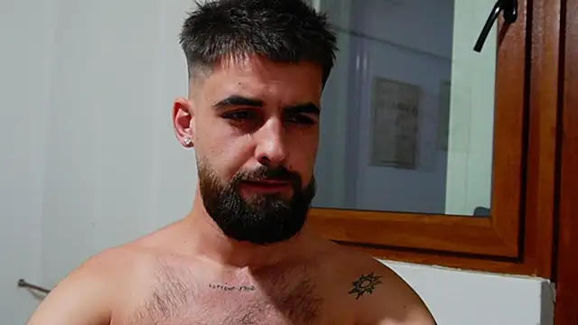 HairyRobxxx Adlı Modelin Canlı XXX Sohbeti