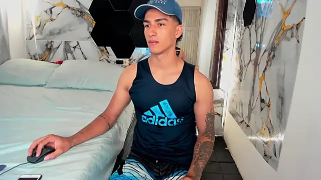 Goldendesirexxn Webbikameraesitys