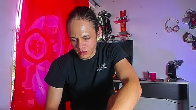 JuniorSkere1's Live XXX Chat