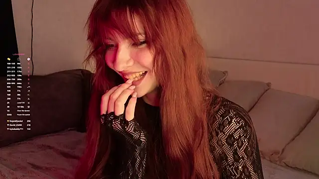 VelvetZephra Adlı Modelin Canlı XXX Sohbeti