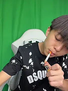 DD-101's Live XXX Chat