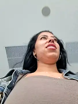 Luianna's Live XXX Chat