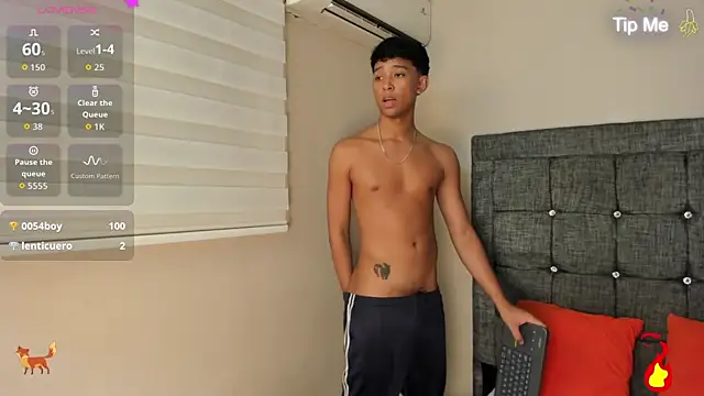 Chatroom XXX en direct de Little_Twink19x
