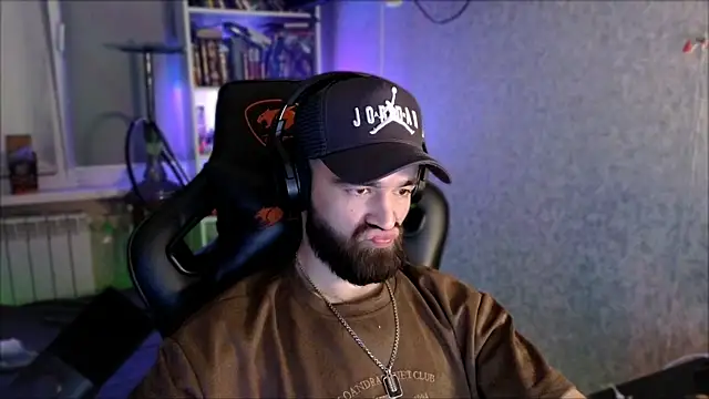 Živý XXX chat _Serious_Man