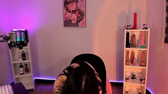 _asami_chieko_ Adlı Modelin Canlı XXX Sohbeti
