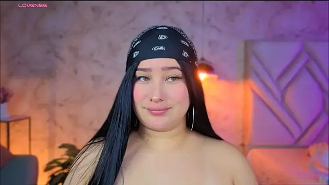 Leaa_Cox Adlı Modelin Canlı XXX Sohbeti
