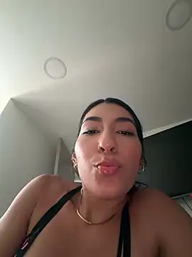 دردشة AshleyG_222 الجنسية المباشرة