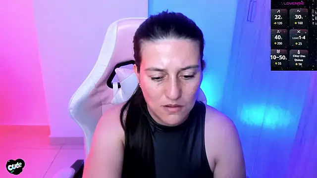 Saskyaa Live XXX-Chat