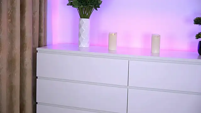 Živý XXX chat AishaSins
