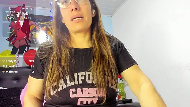 Chat XXX ao vivo de kaylaMinov_