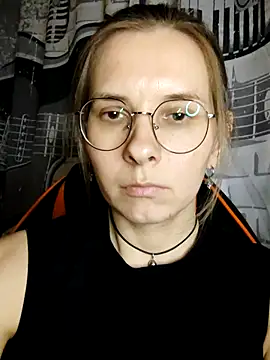 Aashikalaa Chat XXX in diretta