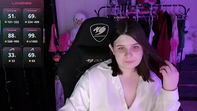 AmyVibess Chat XXX in diretta