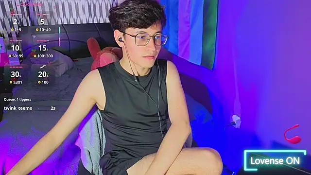 Chat +18 de Angelito_Twink ao vivo