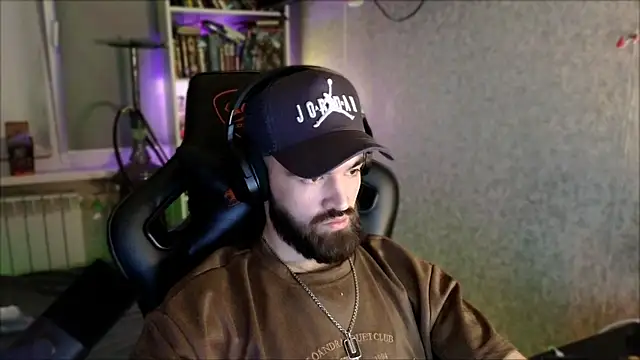 Chat +18 de _Serious_Man ao vivo