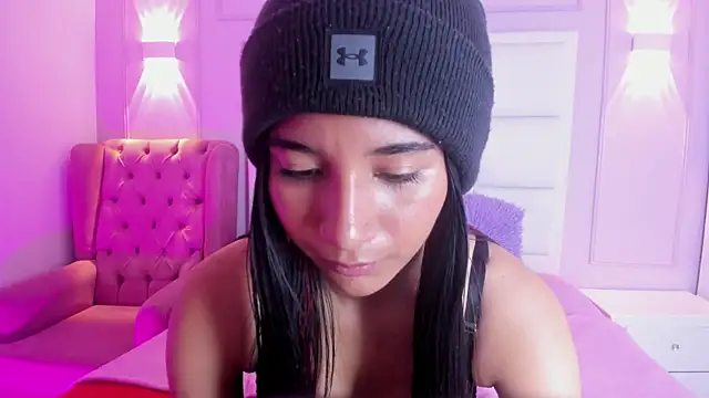 Emily_bruss' Live XXX Chat