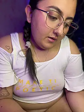 KaroVelvett 라이브 XXX 채팅
