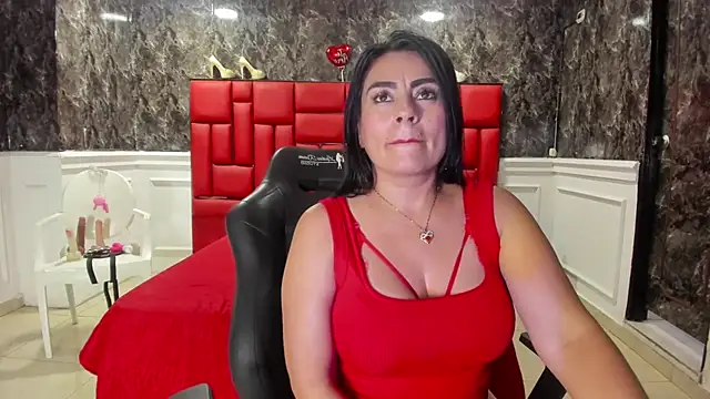 Imyourdirtymilf Adlı Modelin Canlı XXX Sohbeti
