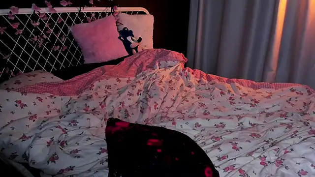 Czat XXX na żywo – lizaa_breeze